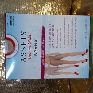 ❤️RED HOT LABEL by SPANX❤️nude shape wear